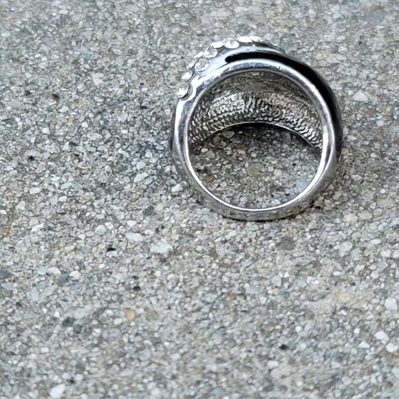 Silver Tone Black Enamel Art Deco Rhinestone Ring - Picture 6 of 6